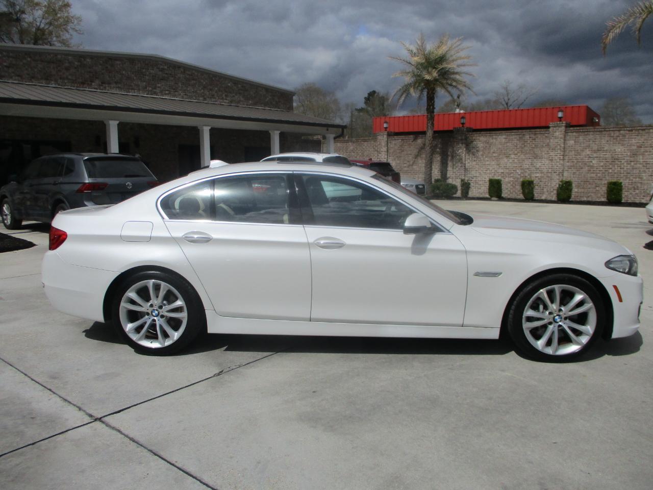 BMW 5-Series 535i 2014