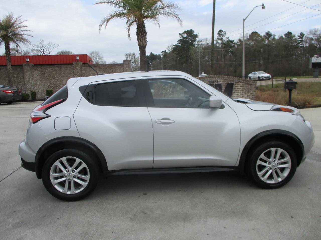 Nissan Juke S FWD 2016