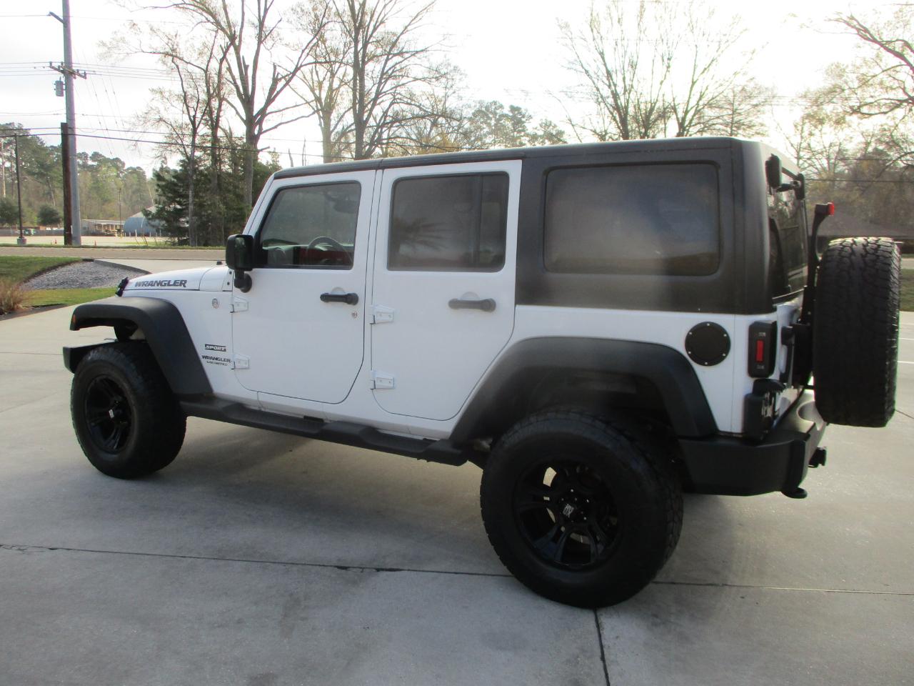 Jeep Wrangler Unlimited Sport 4WD 2013