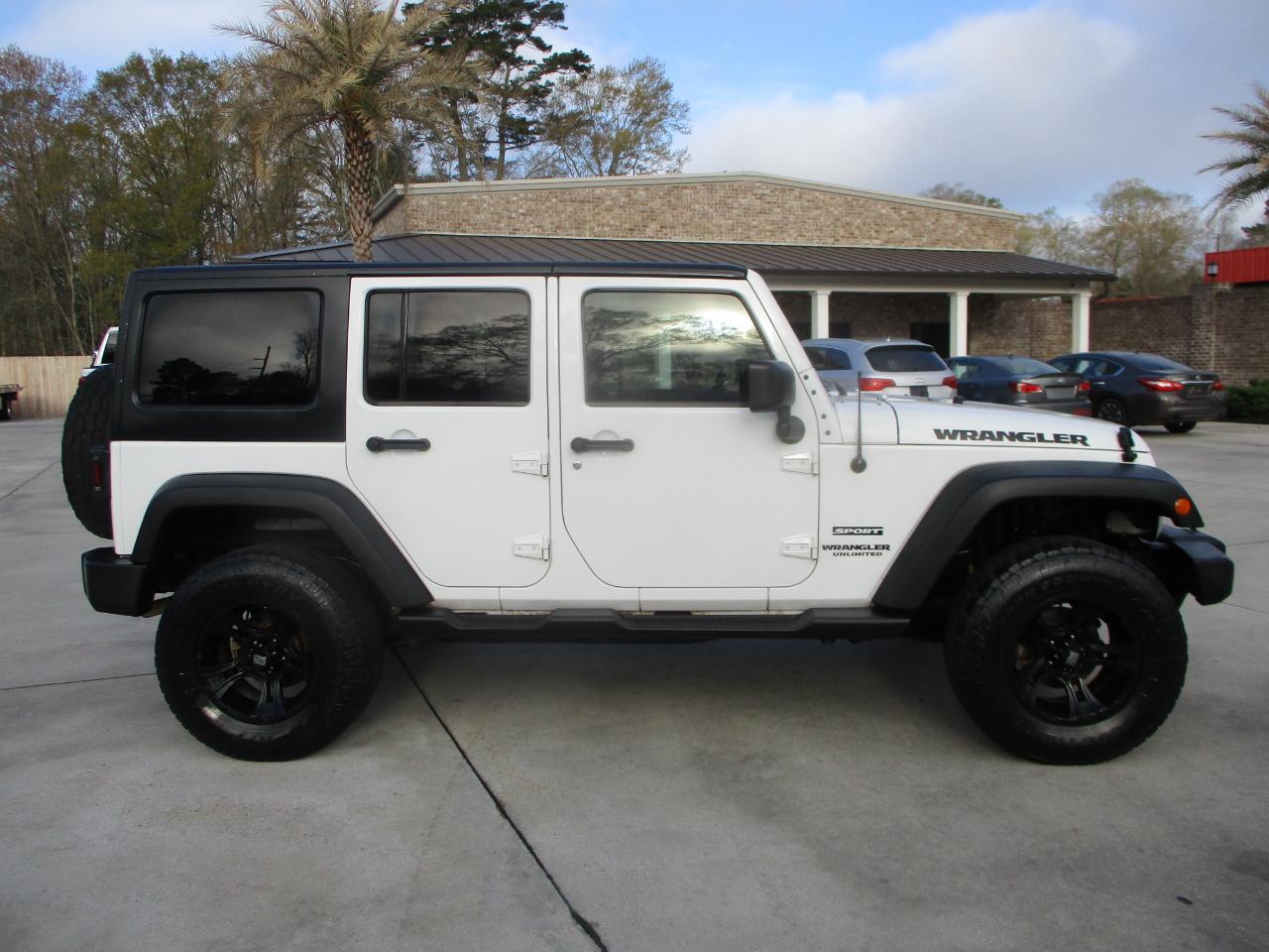 Jeep Wrangler Unlimited Sport 4WD 2013