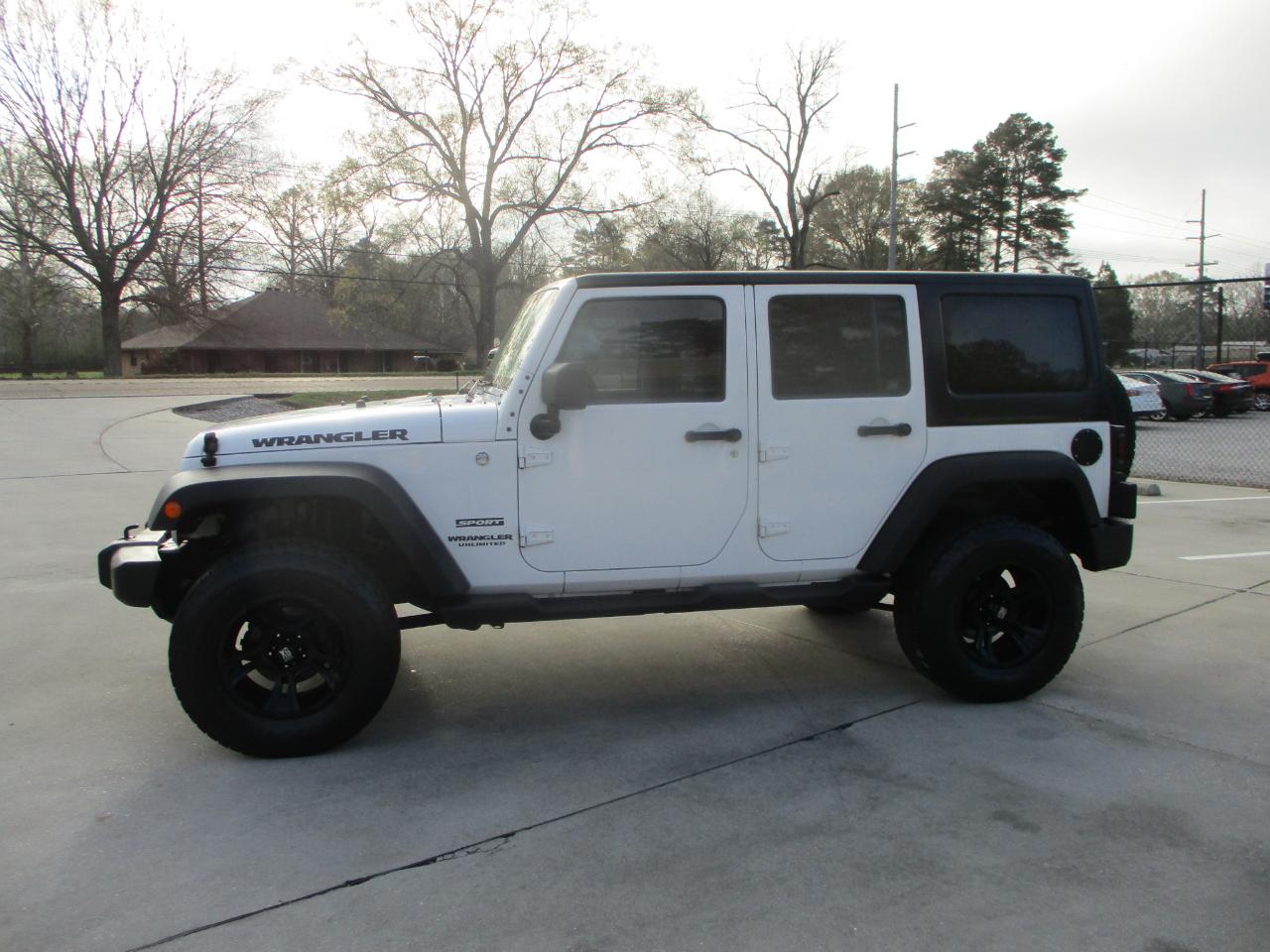 Jeep Wrangler Unlimited Sport 4WD 2013