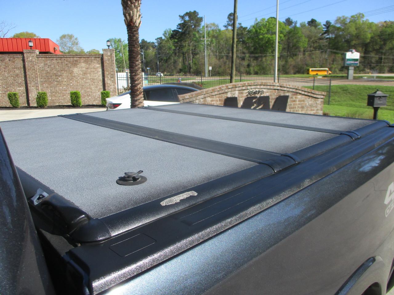 RAM 1500 Laramie Crew Cab SWB 4WD 2019