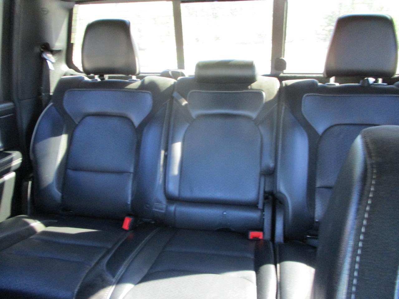 RAM 1500 Laramie Crew Cab SWB 4WD 2019