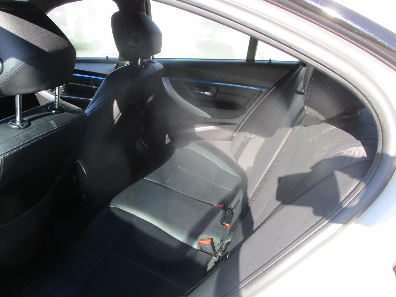 BMW 3-Series 330e iPerformance Sedan 2017