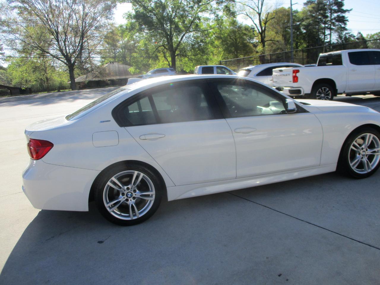 BMW 3-Series 330e iPerformance Sedan 2017