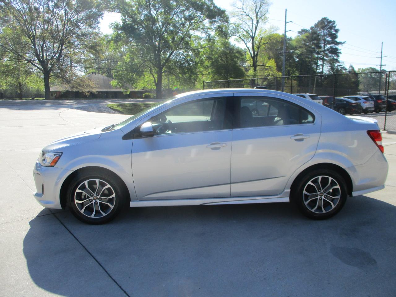 Chevrolet Sonic LT Auto Sedan 2017