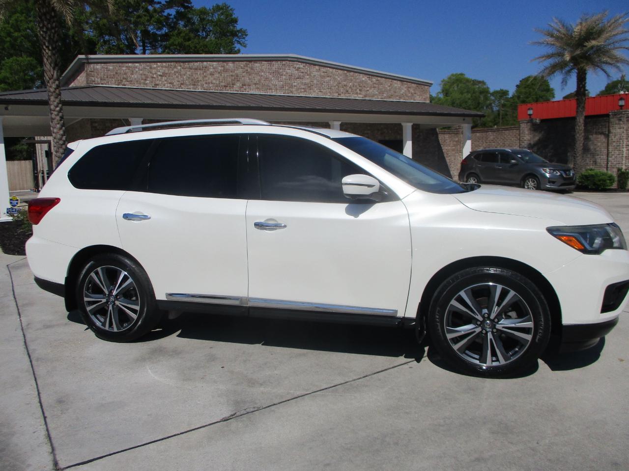 Nissan Pathfinder S 2WD 2018