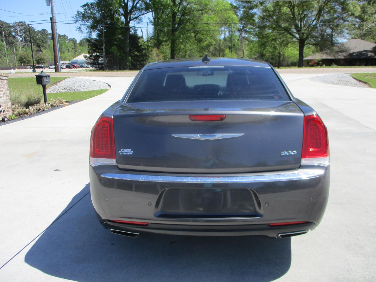 Chrysler 300 Limited RWD 2018