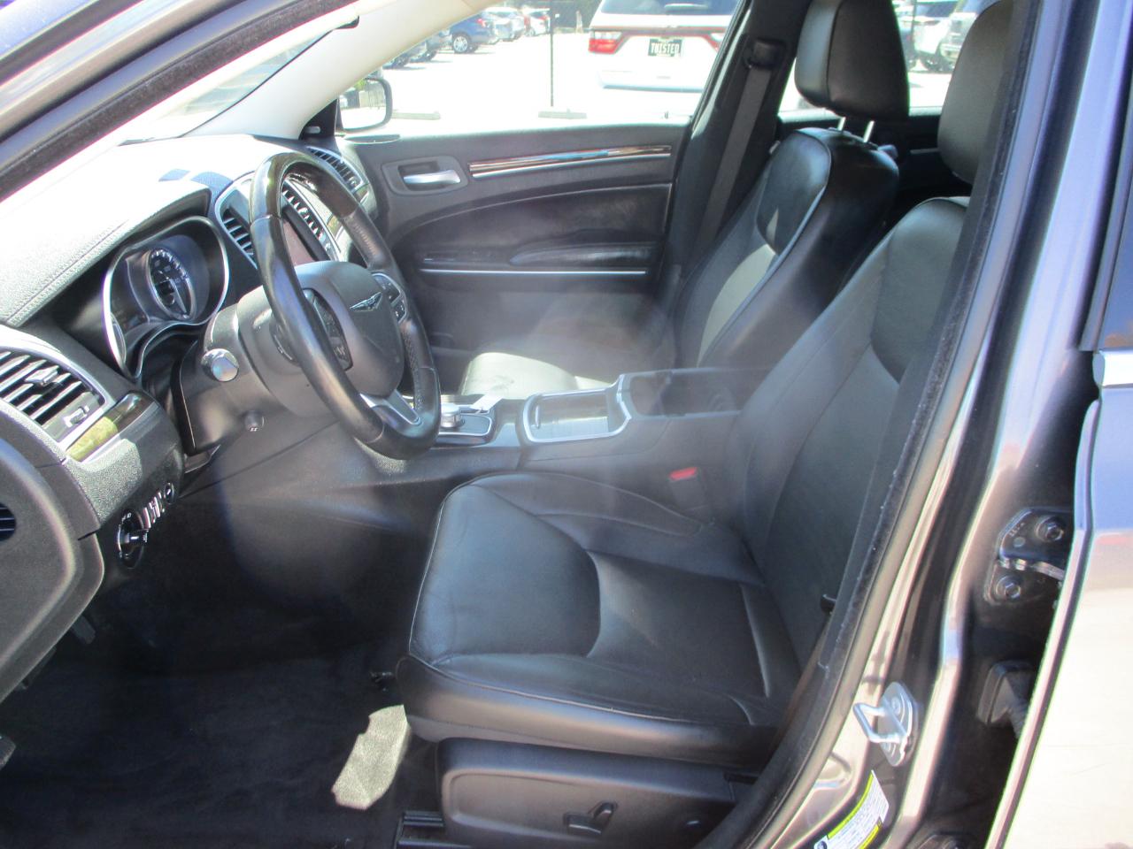 Chrysler 300 Limited RWD 2018