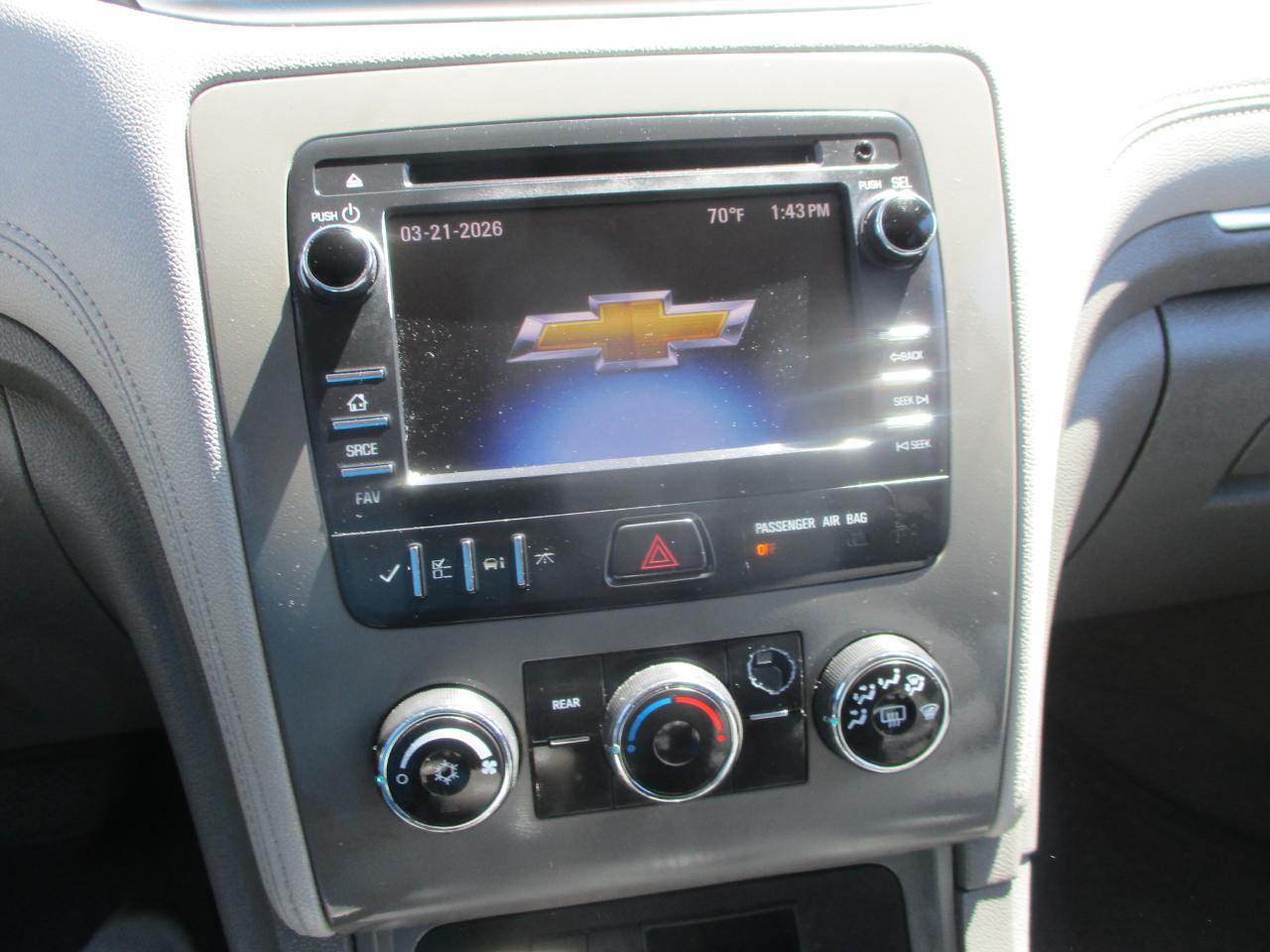 Chevrolet Traverse LS FWD w/PDC 2014