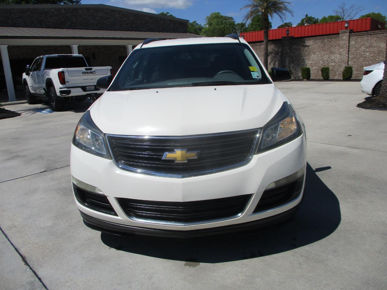Chevrolet Traverse LS FWD w/PDC 2014