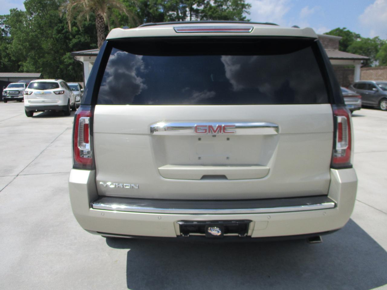 GMC Yukon Denali 2WD 2015
