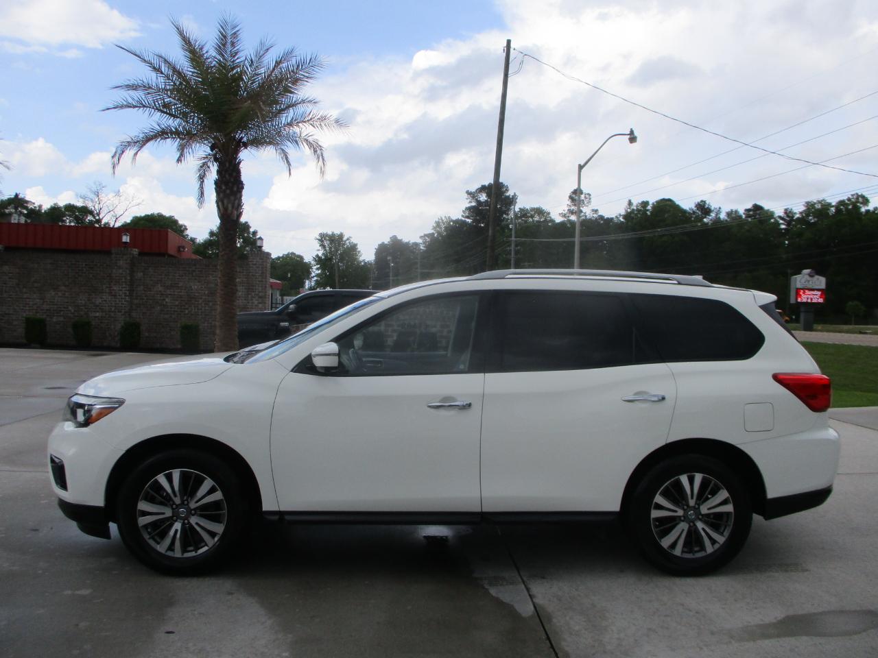 Nissan Pathfinder S 2WD 2019