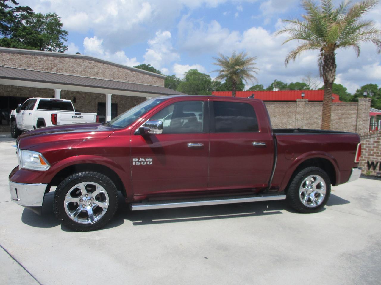 RAM 1500 Laramie Crew Cab SWB 2WD 2016