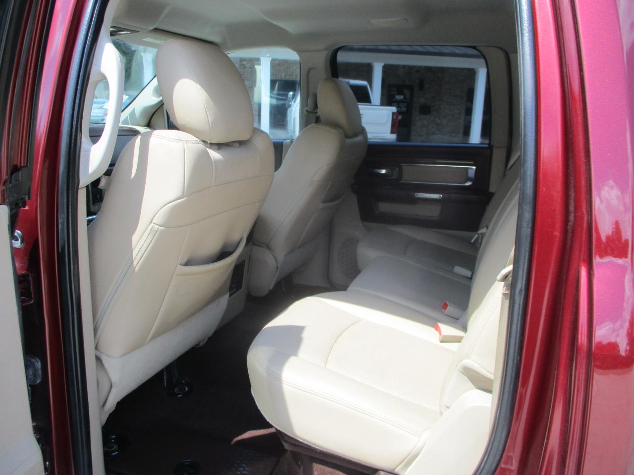 RAM 1500 Laramie Crew Cab SWB 2WD 2016