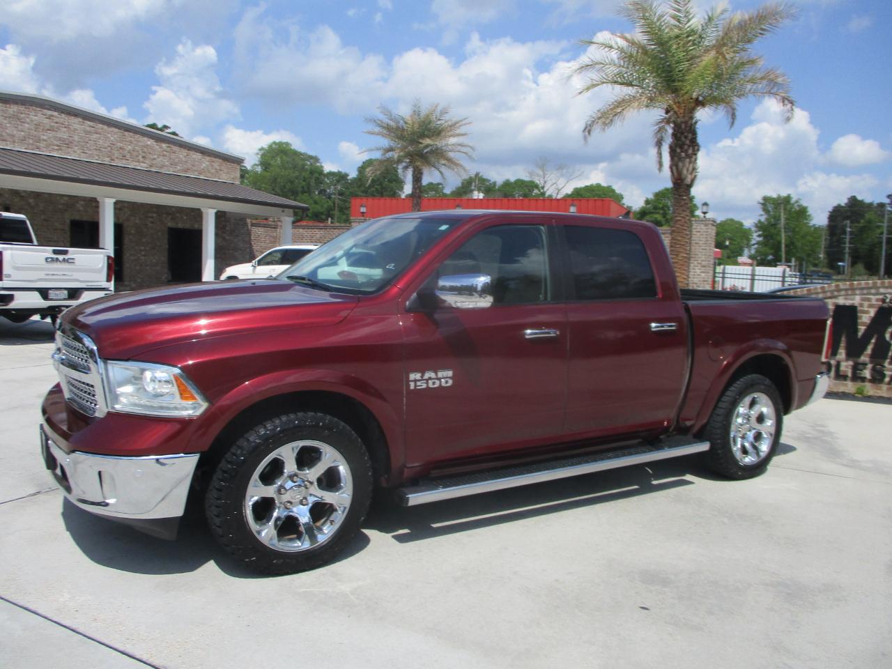 RAM 1500 Laramie Crew Cab SWB 2WD 2016