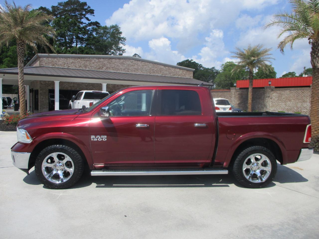 RAM 1500 Laramie Crew Cab SWB 2WD 2016