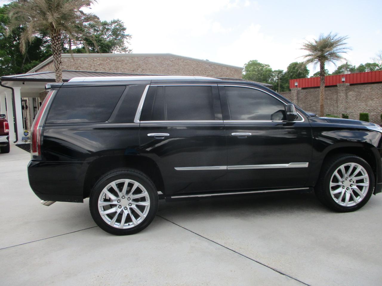 Cadillac Escalade Platinum 2WD 2016