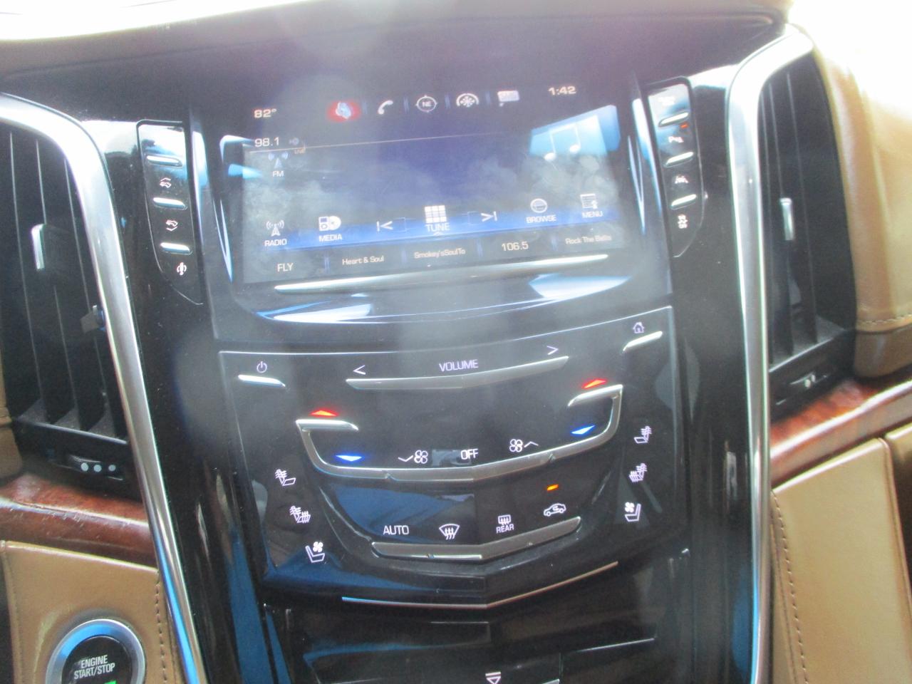 Cadillac Escalade Platinum 2WD 2016