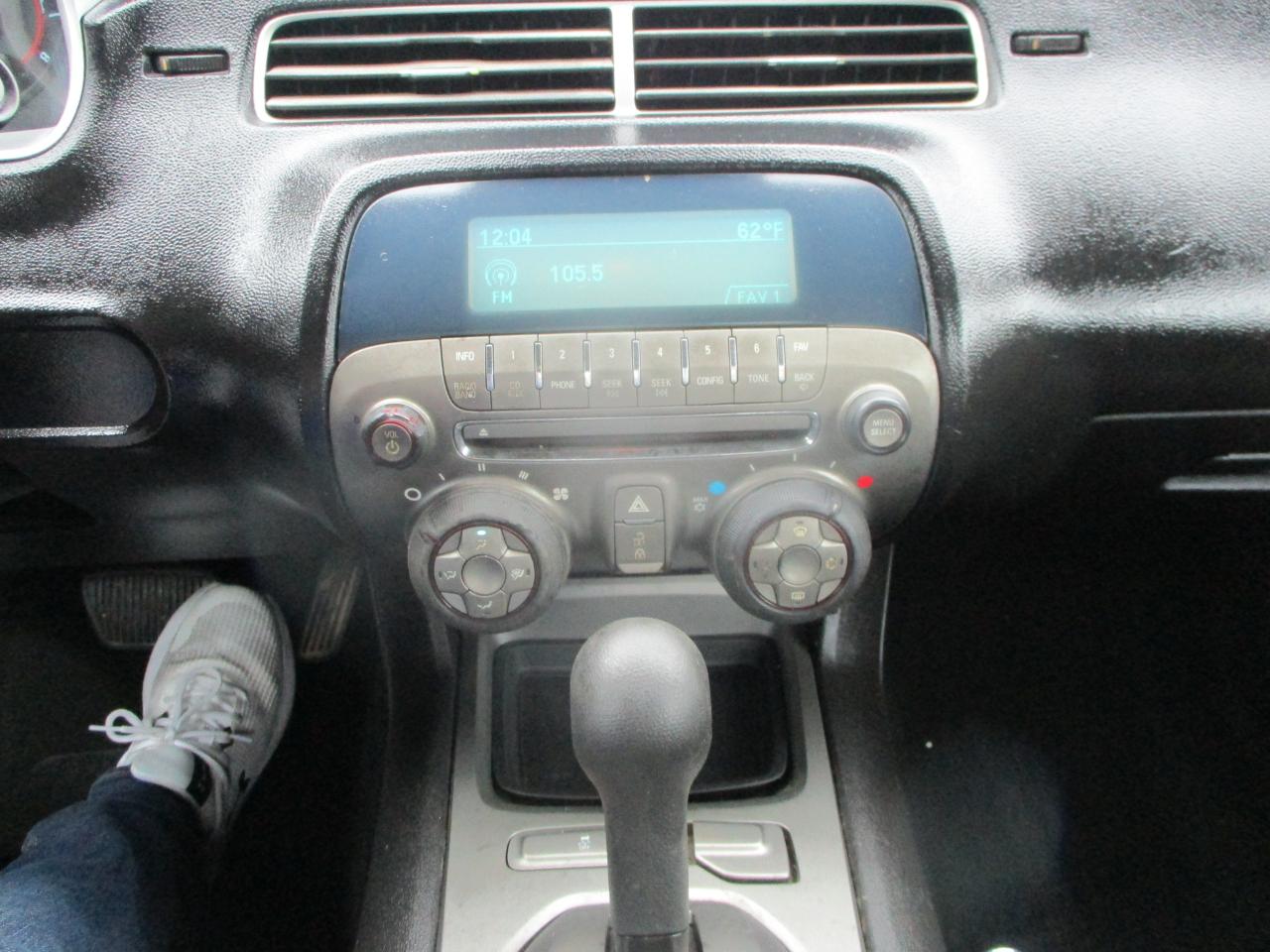 Chevrolet Camaro LS Coupe 2010