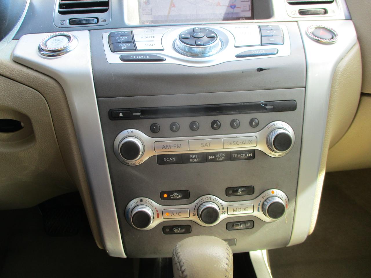 Nissan Murano LE 2014