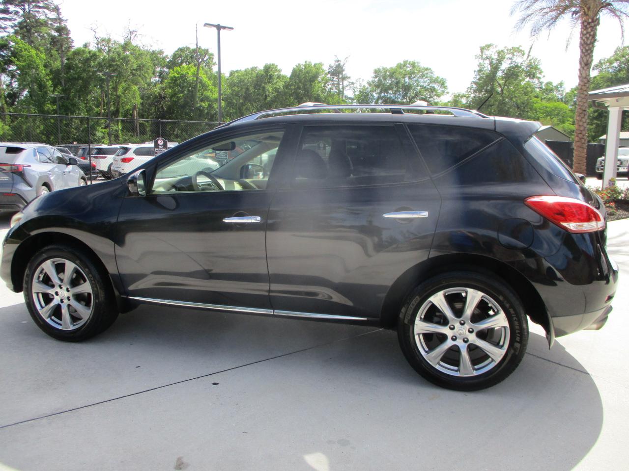 Nissan Murano LE 2014