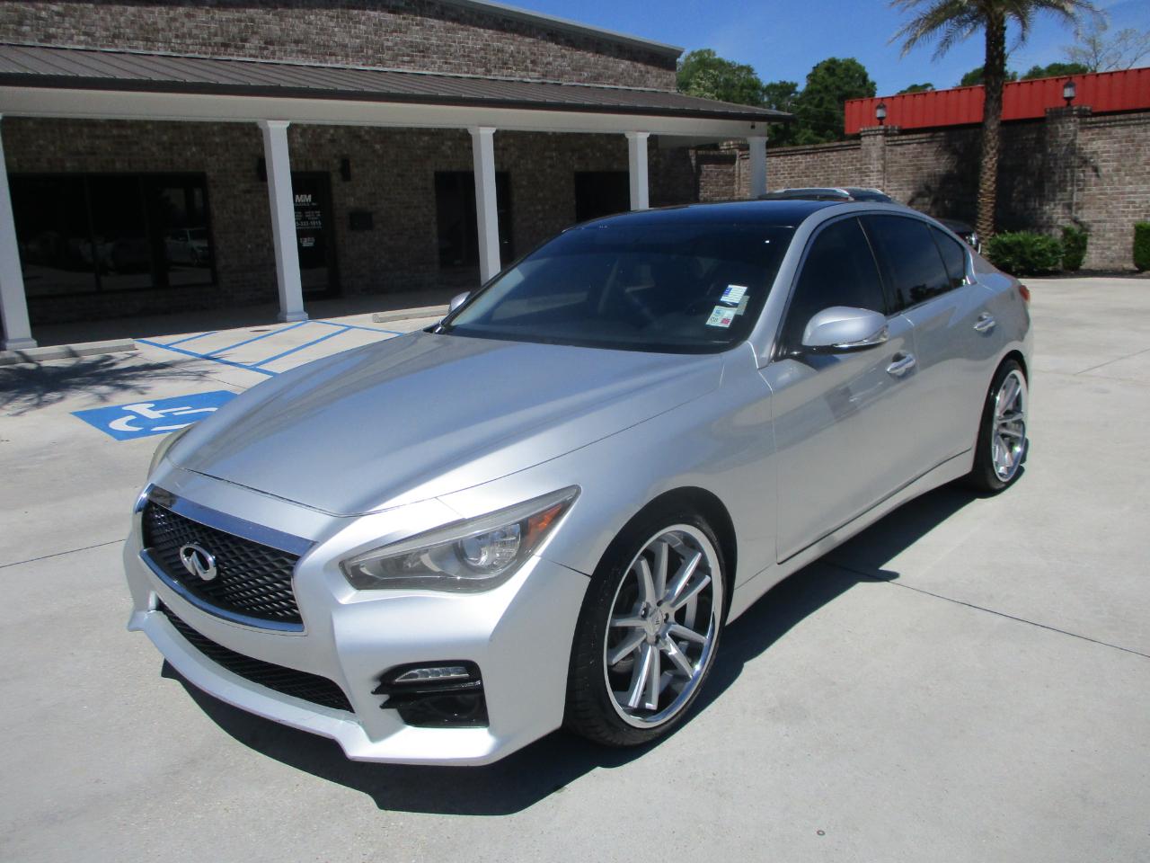 Infiniti Q50 Premium 2014