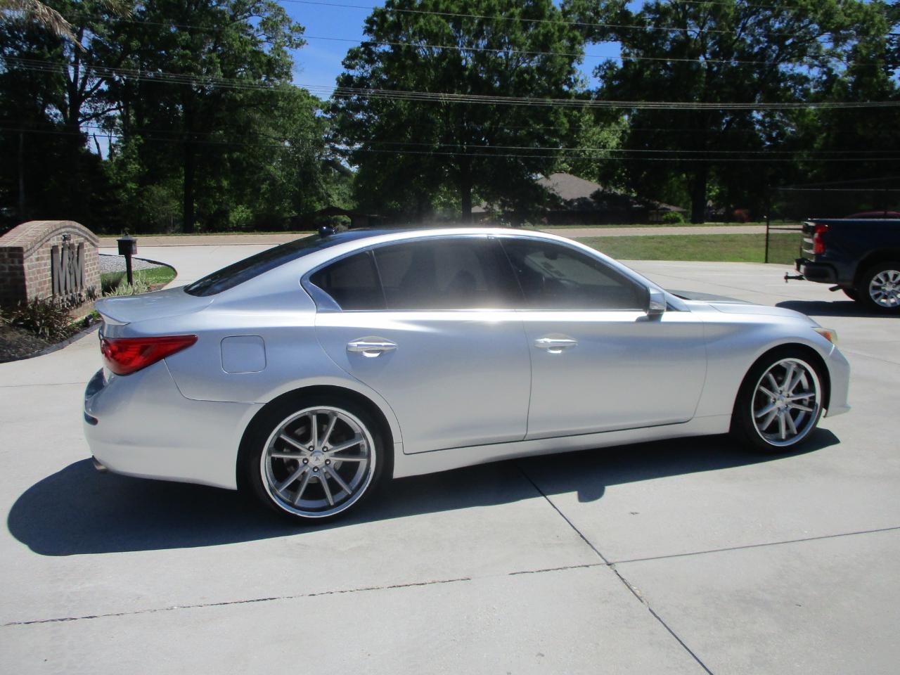 Infiniti Q50 Premium 2014