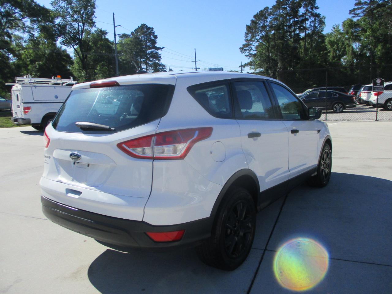 Ford Escape S FWD 2014