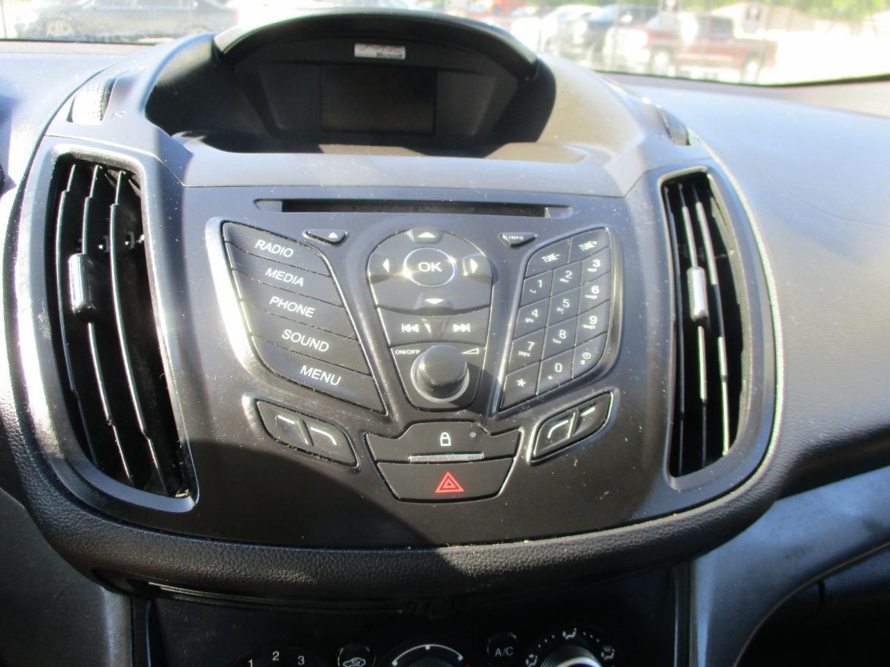 Ford Escape S FWD 2014