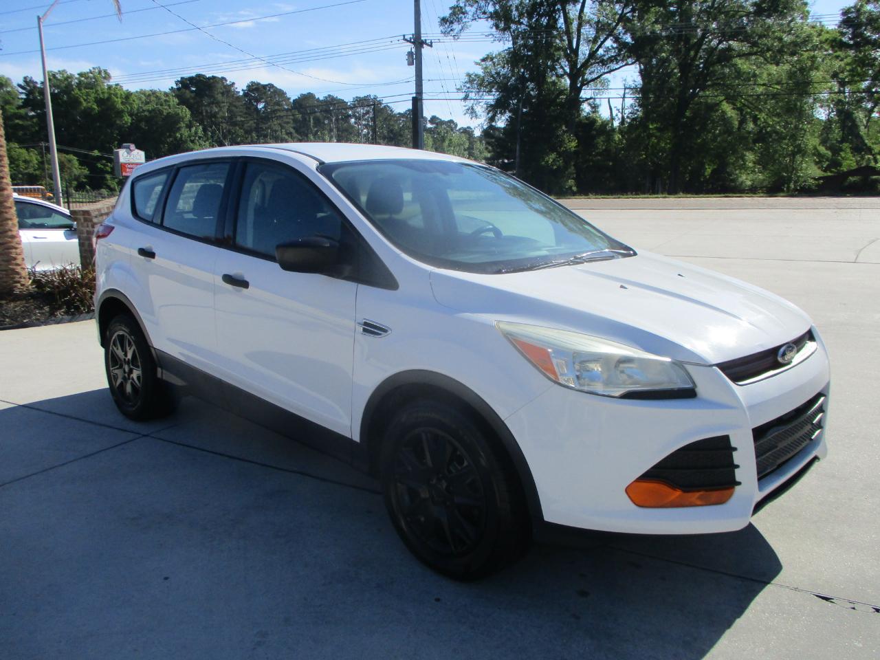 Ford Escape S FWD 2014