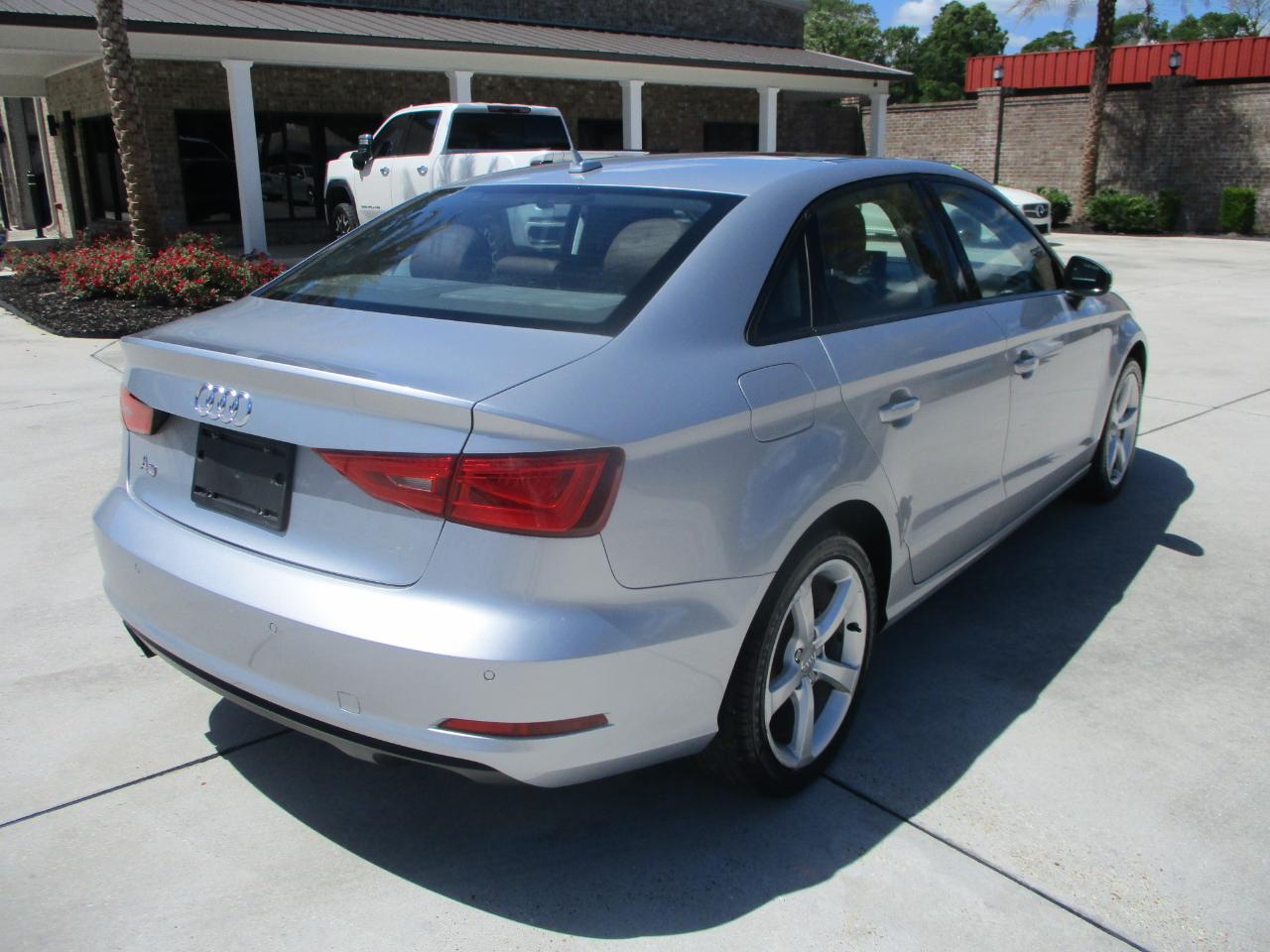 Audi A3 1.8T Premium FWD S tronic 2016