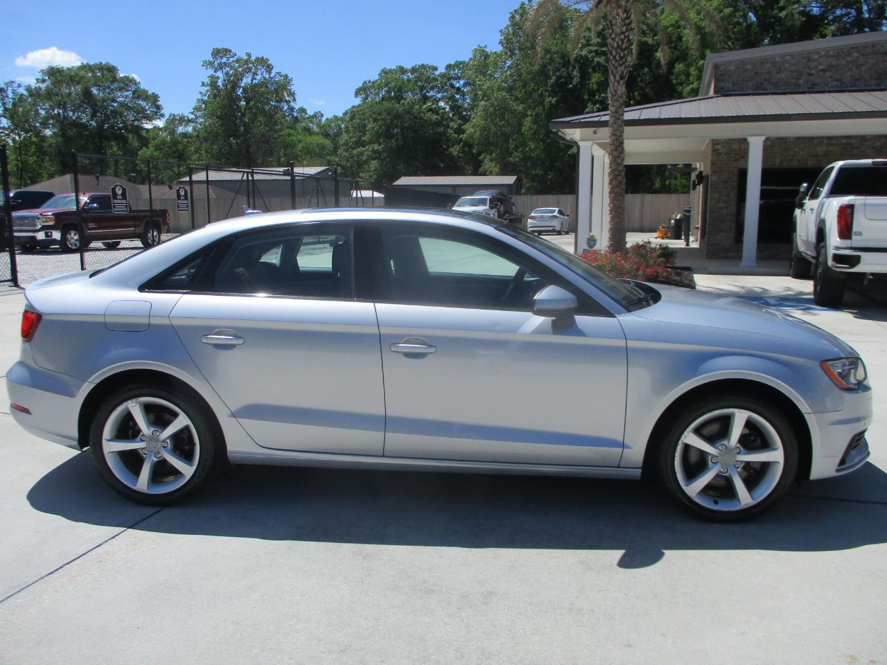 Audi A3 1.8T Premium FWD S tronic 2016