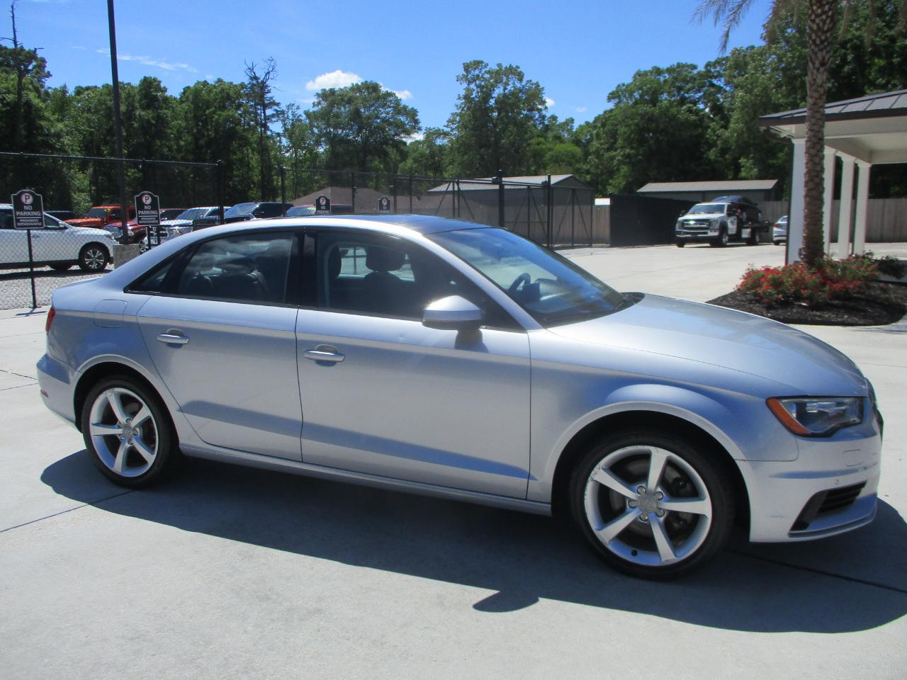 Audi A3 1.8T Premium FWD S tronic 2016