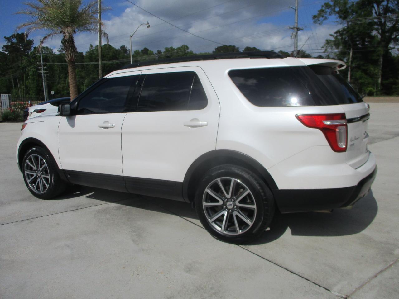 Ford Explorer XLT FWD 2015