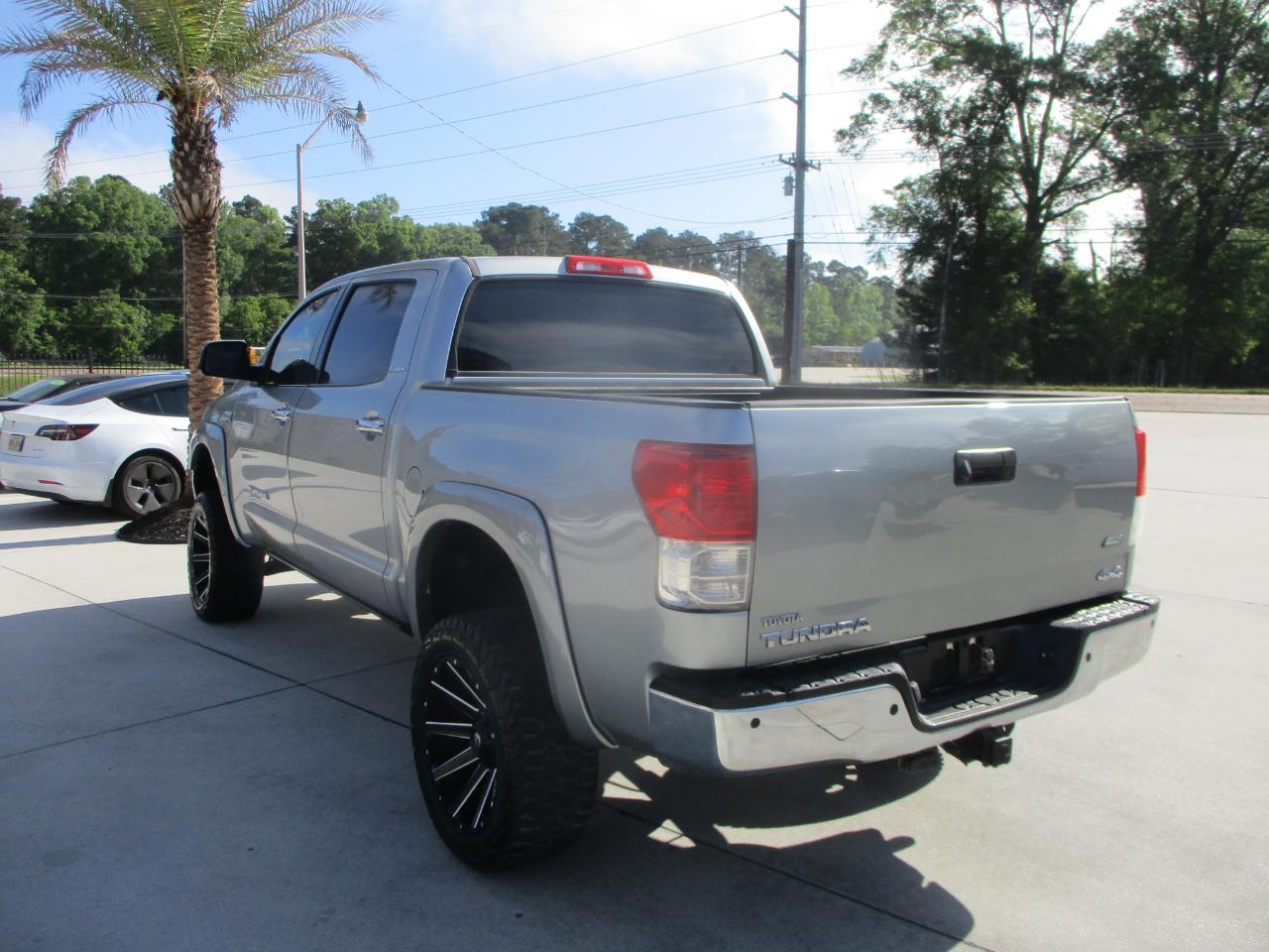 Toyota Tundra Limited 5.7L FFV CrewMax 4WD 2010