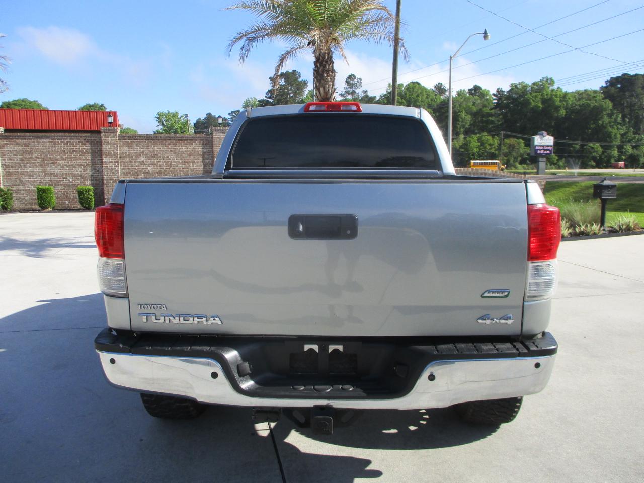 Toyota Tundra Limited 5.7L FFV CrewMax 4WD 2010