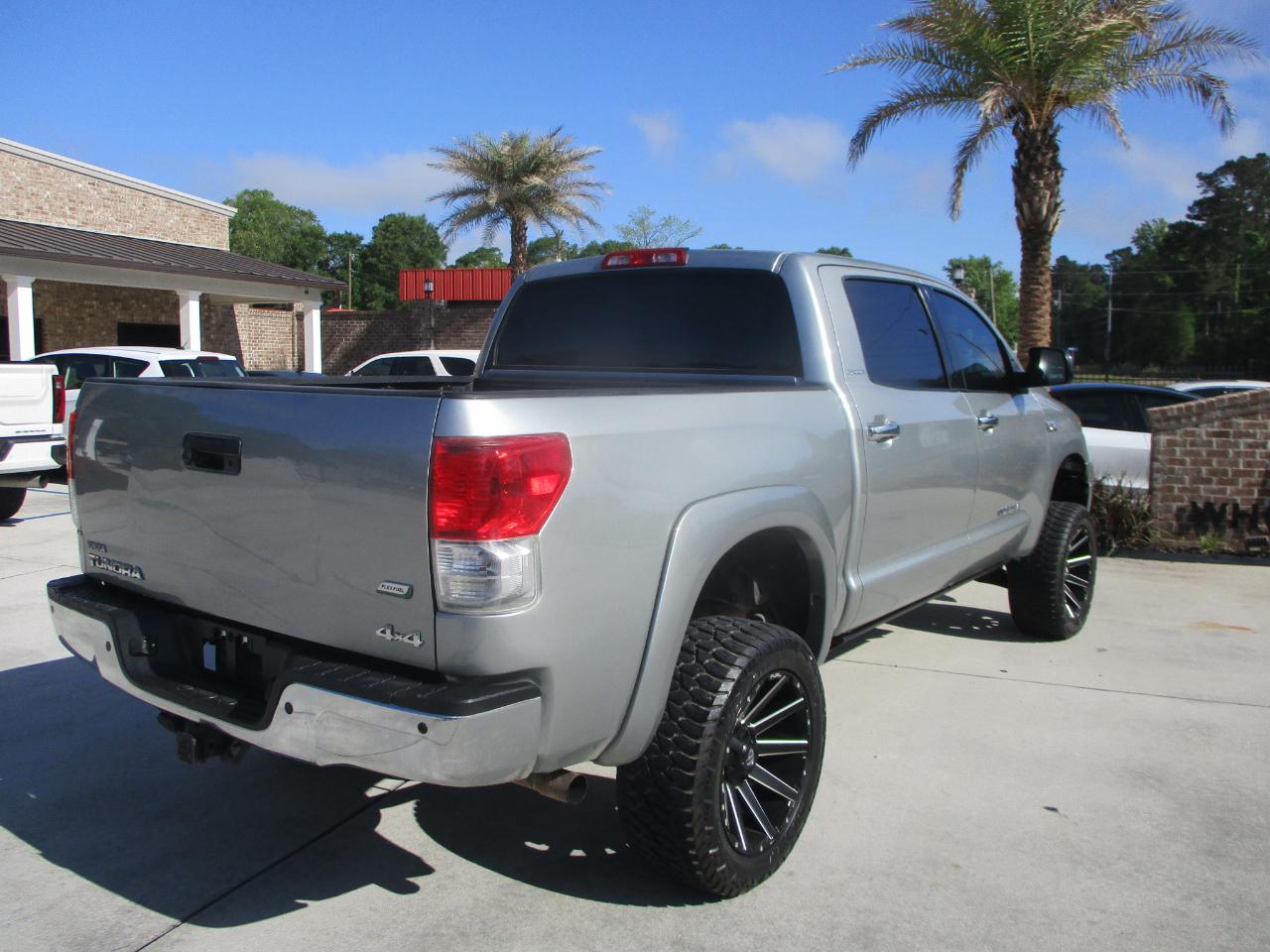 Toyota Tundra Limited 5.7L FFV CrewMax 4WD 2010
