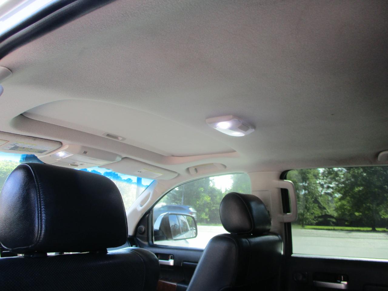 Toyota Tundra Limited 5.7L FFV CrewMax 4WD 2010