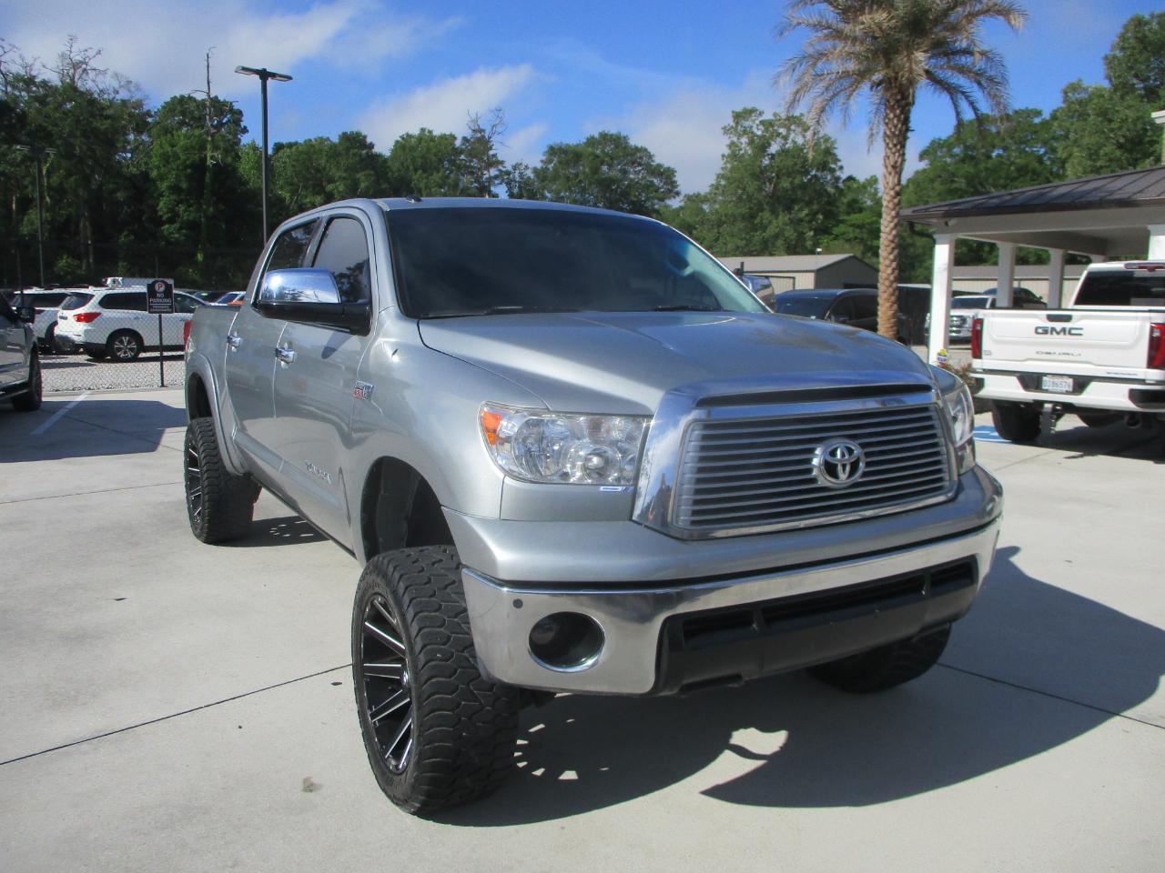Toyota Tundra Limited 5.7L FFV CrewMax 4WD 2010