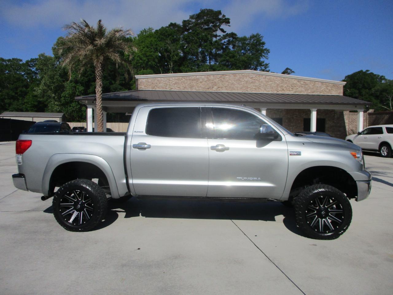 Toyota Tundra Limited 5.7L FFV CrewMax 4WD 2010