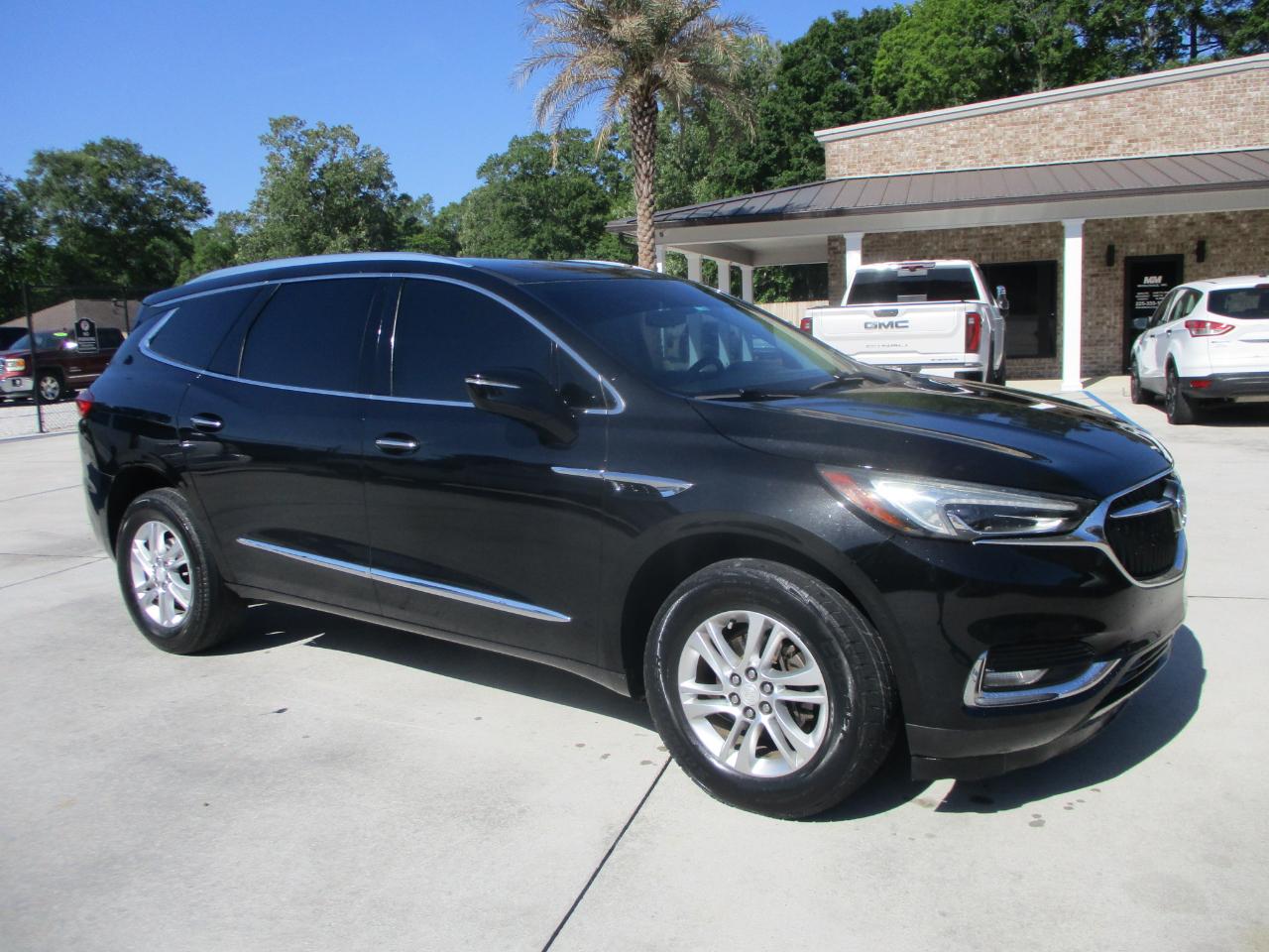 Buick Enclave Essence FWD 2018