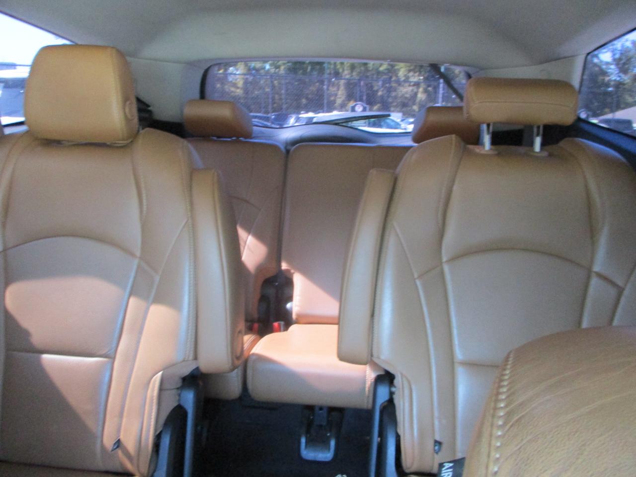 Buick Enclave Essence FWD 2018