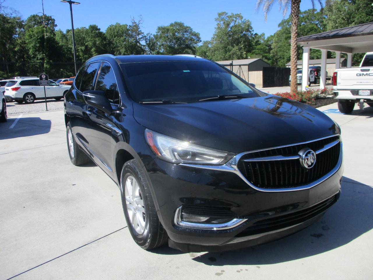 Buick Enclave Essence FWD 2018