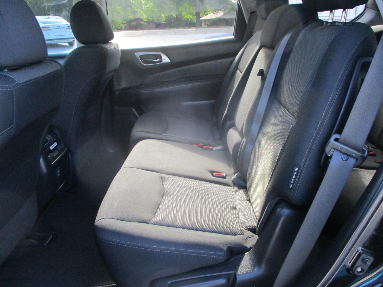 Nissan Pathfinder S 2WD 2018