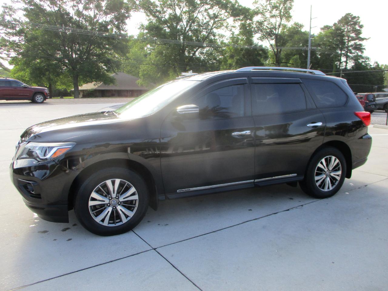 Nissan Pathfinder S 2WD 2018