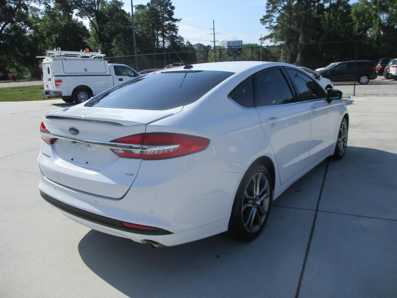 Ford Fusion SE 2017