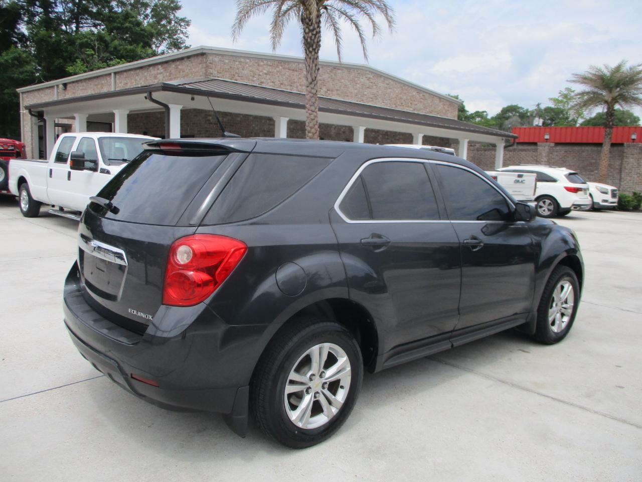 Chevrolet Equinox LS 2WD 2012
