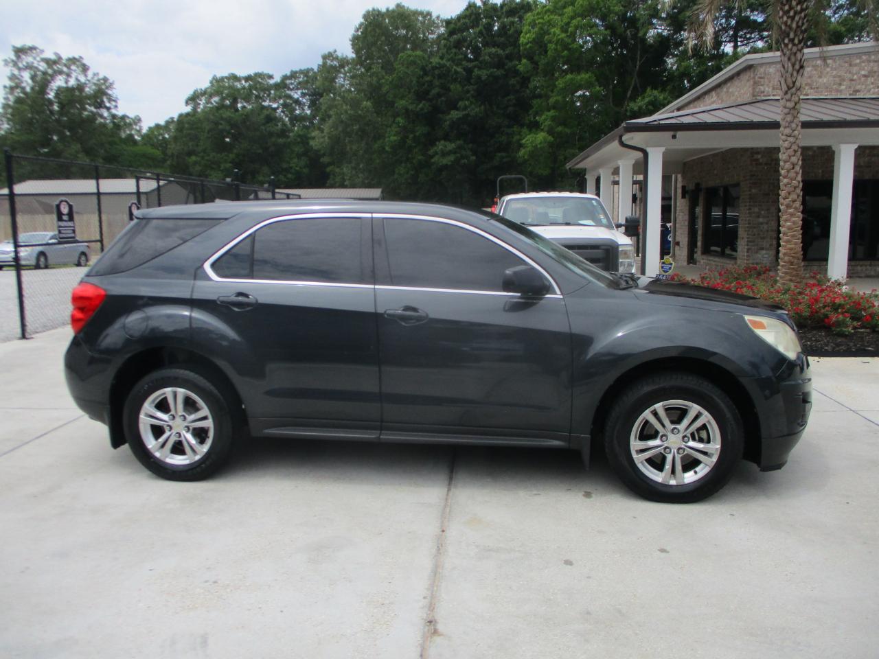 Chevrolet Equinox LS 2WD 2012