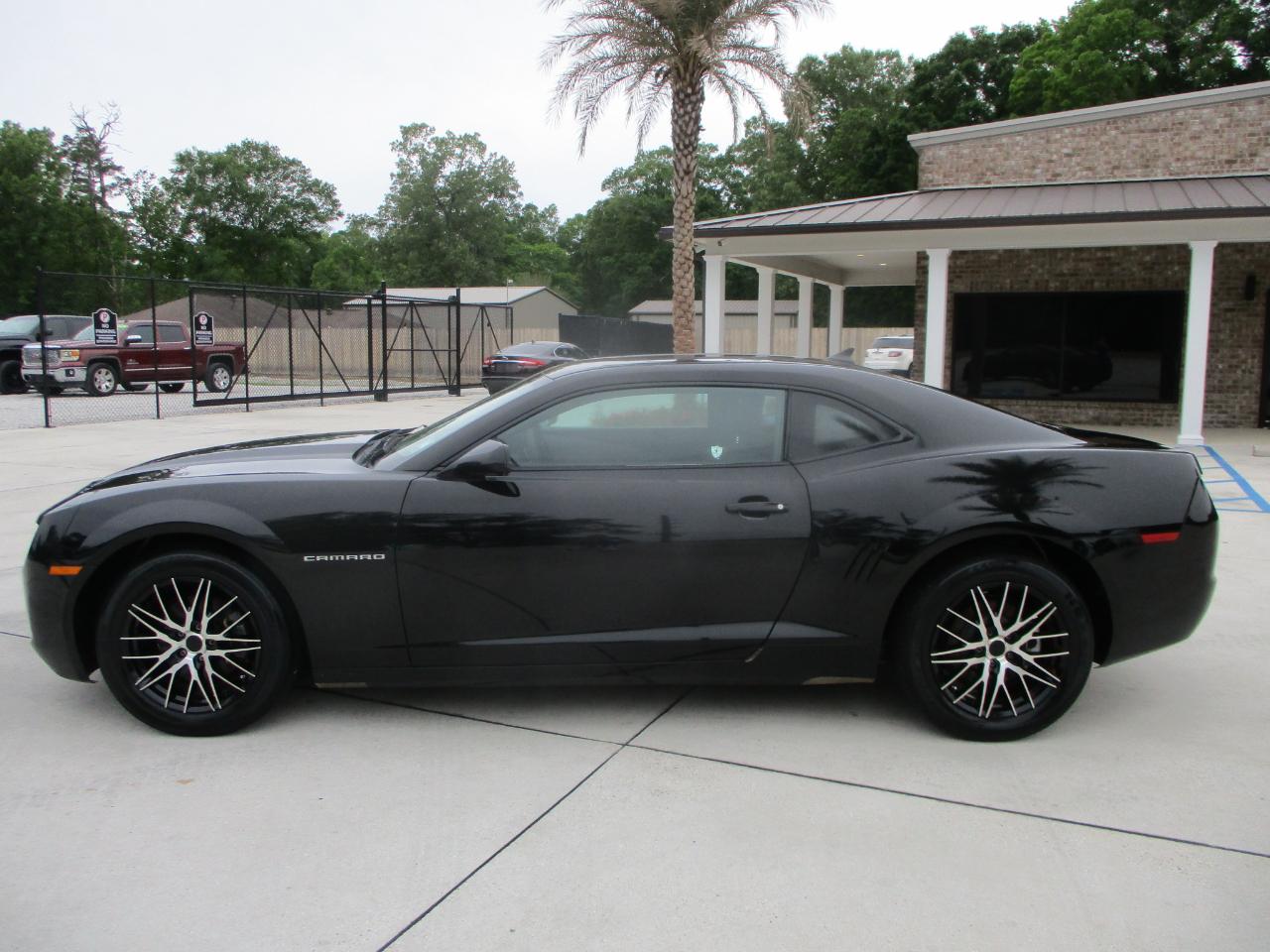 Chevrolet Camaro LS Coupe 2010